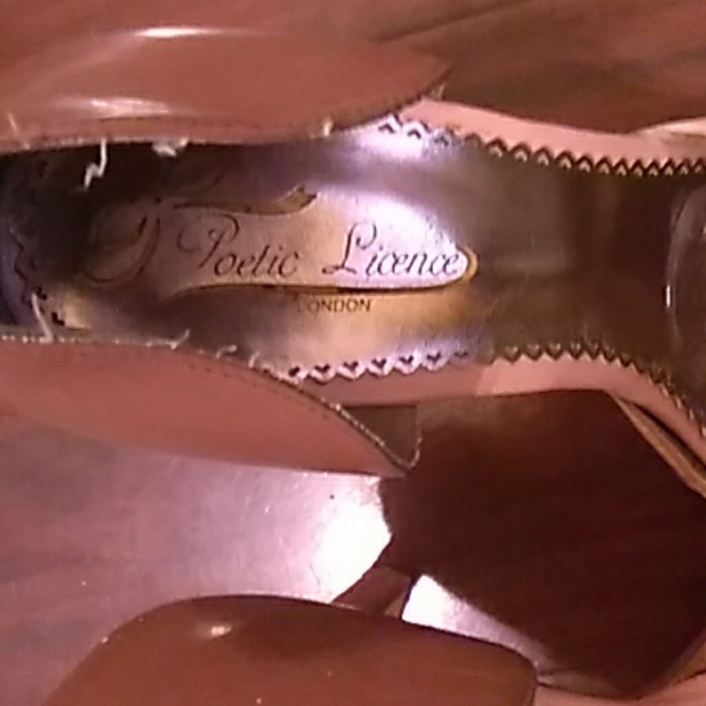Heels - Picture 3 of 4